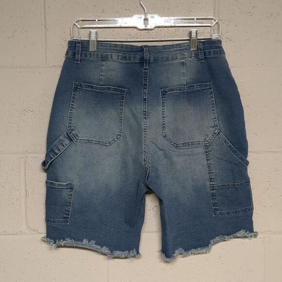Women's Stretchy Denim Cargo Boyfriend Shorts Size XL 90's Streetwear NWOT - Picture 2 of 3